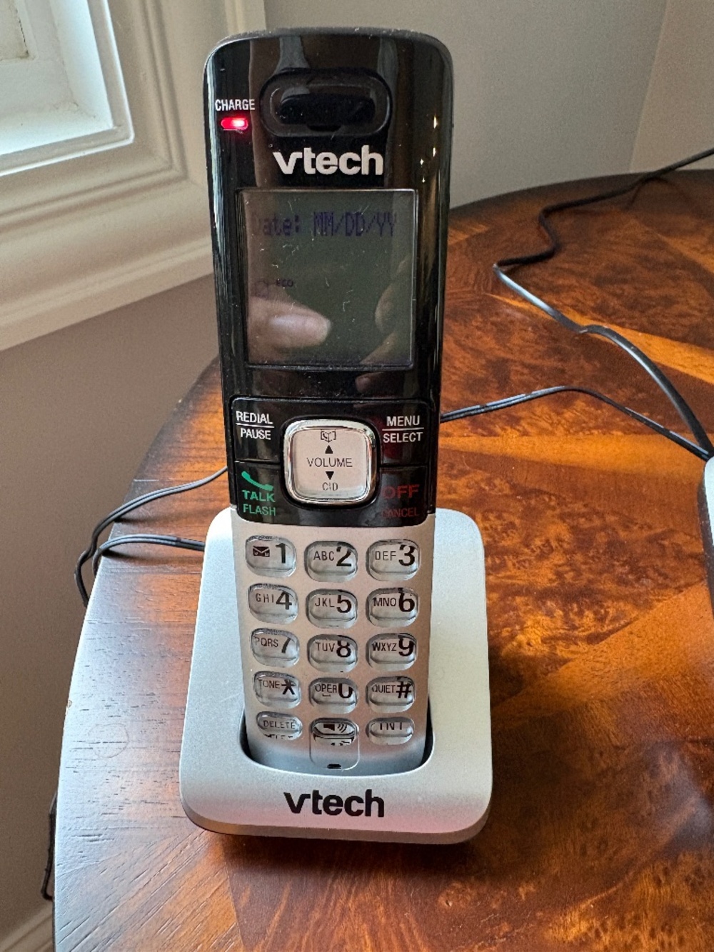 VTech CS6719-2 DECT 6.0 2-Handset Cordless Phone System - Picture 4 of 6
